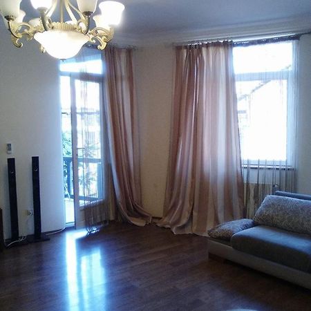 Da-Ma Apartments Tbilisi Buitenkant foto